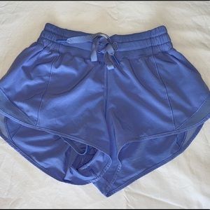 Lululemon Hotty Hot Short 2.5”